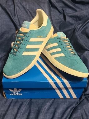 Adidas Gazelle Indoor "IG1061"  New In Original Box! Multiple Sizes!